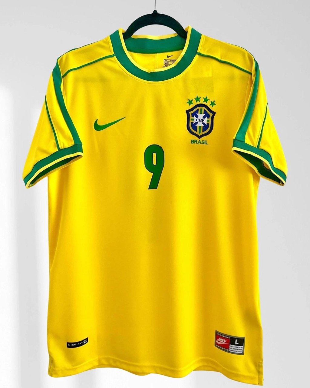 Camisa Retrô Masculina Seleção Brasileira 1998 Ronaldo Nº 9 Home - Reedição Nike