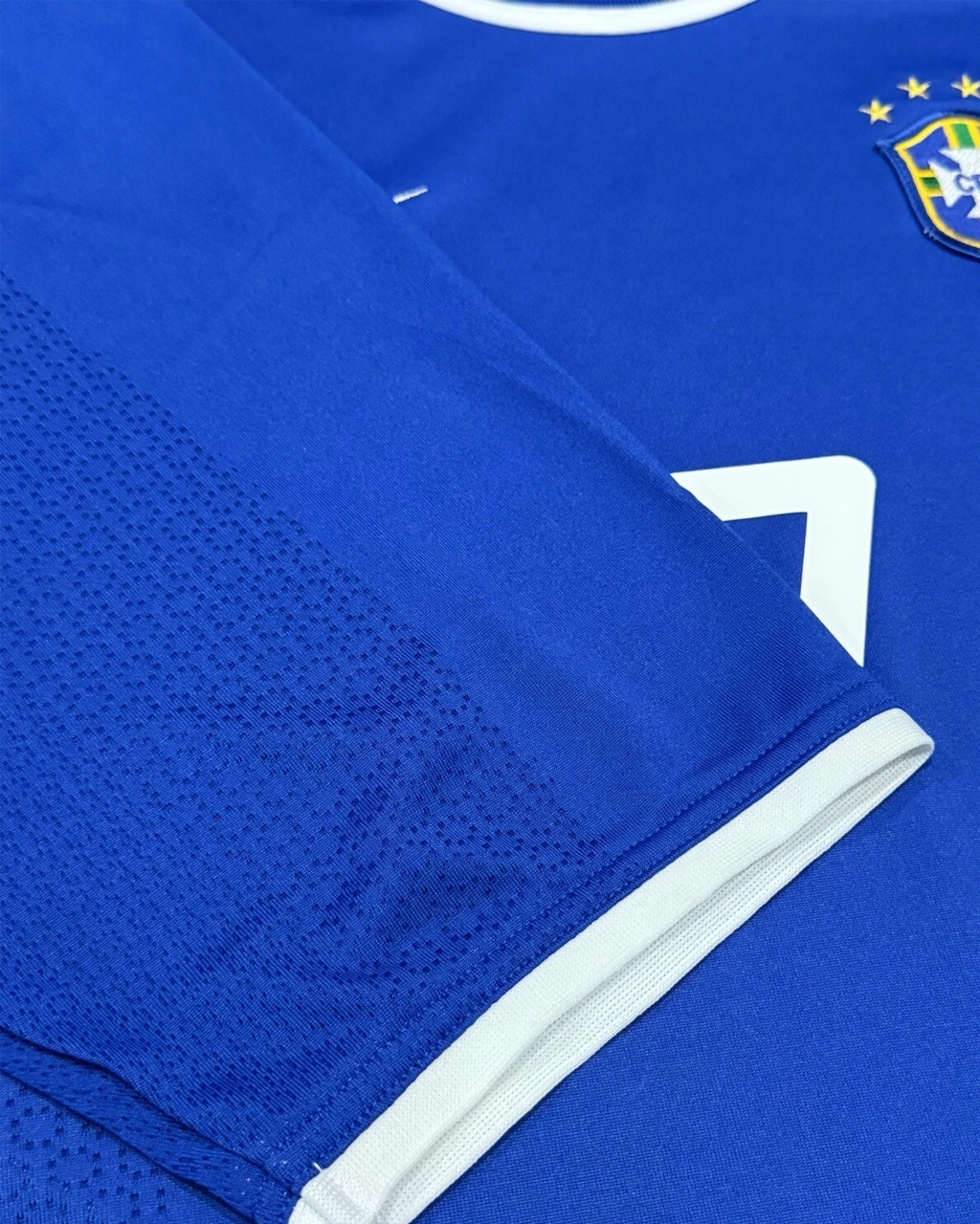 Camisa Retrô Seleção Brasileira 2000/01 Away Nº 7 Ronaldinho Nike Olímpica - Imagem 9