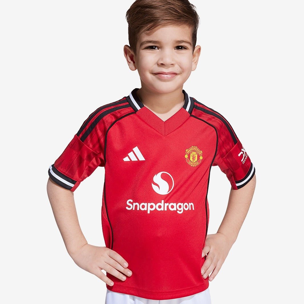Conjunto Infantil Adidas Manchester United 2025/26 Torcedor - Imagem 4
