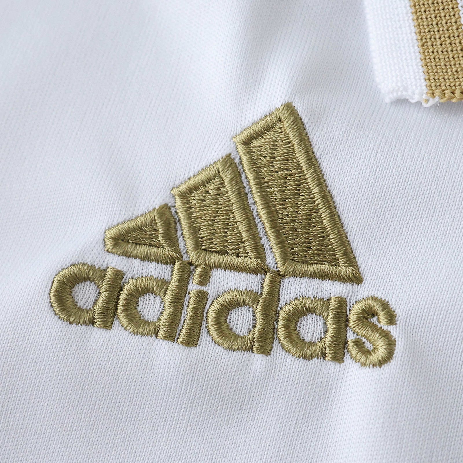 Conjunto Infantil Retrô Real Madrid I 11/12 - Imagem 5