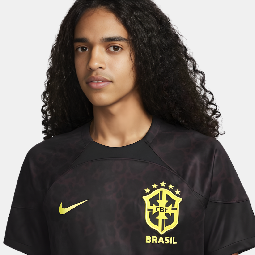 Camisa Goleiro Seleção Brasileira 22/23 Nike Torcedor Masculina - Preta com detalhes em amarelo - Imagem 3