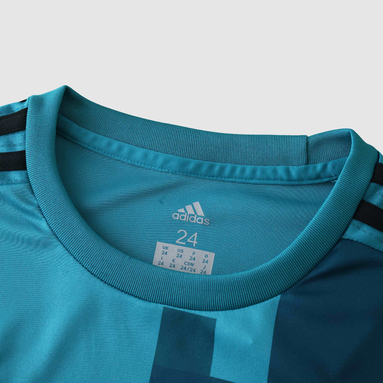 Conjunto Infantil Retrô Real Madrid III 17/18 - Imagem 3