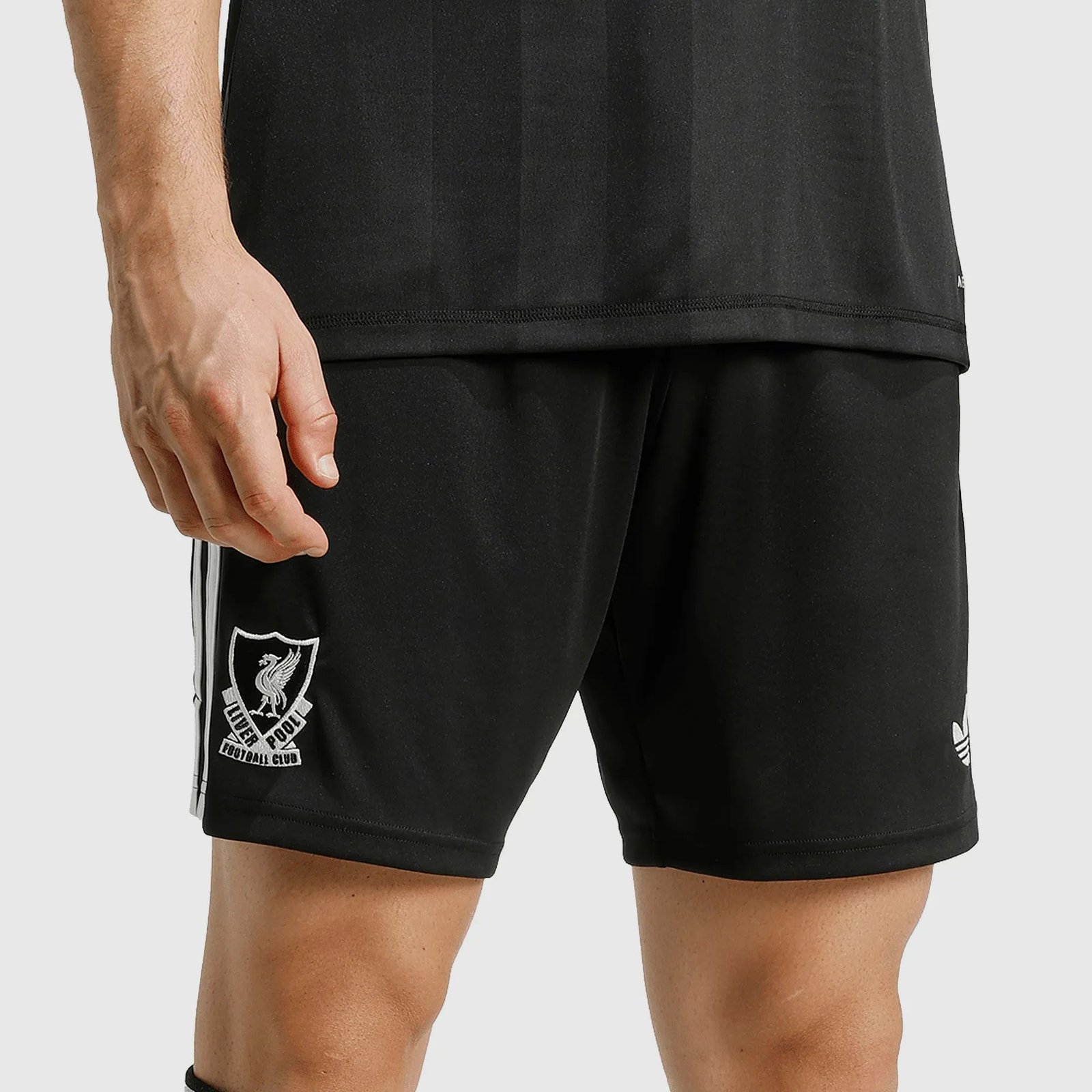 Shorts Adidas Liverpool 2025/26 III Goleiro - Imagem 2