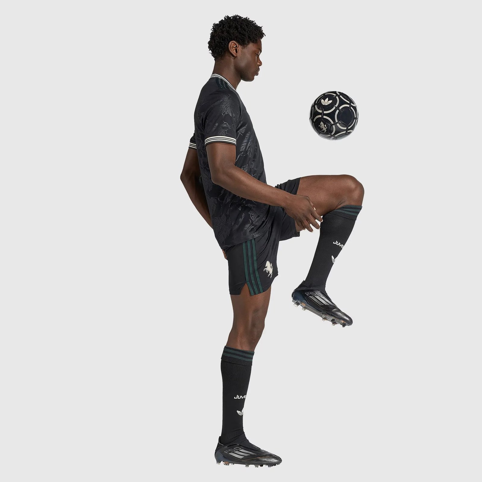 Shorts adidas Juventus 2025/26 III - Imagem 2